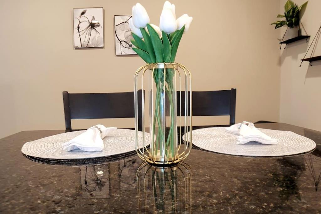 2 Bd 2 Bath - 5 Min To Downtown Villa Indianapolis Ngoại thất bức ảnh